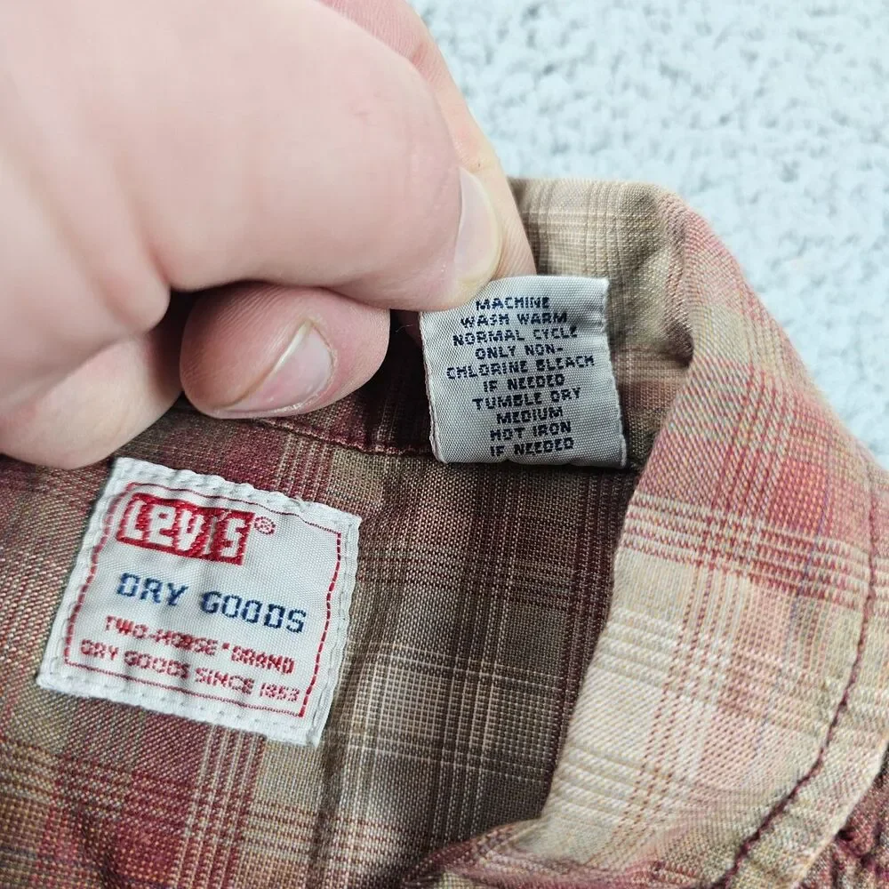 Levis no holes